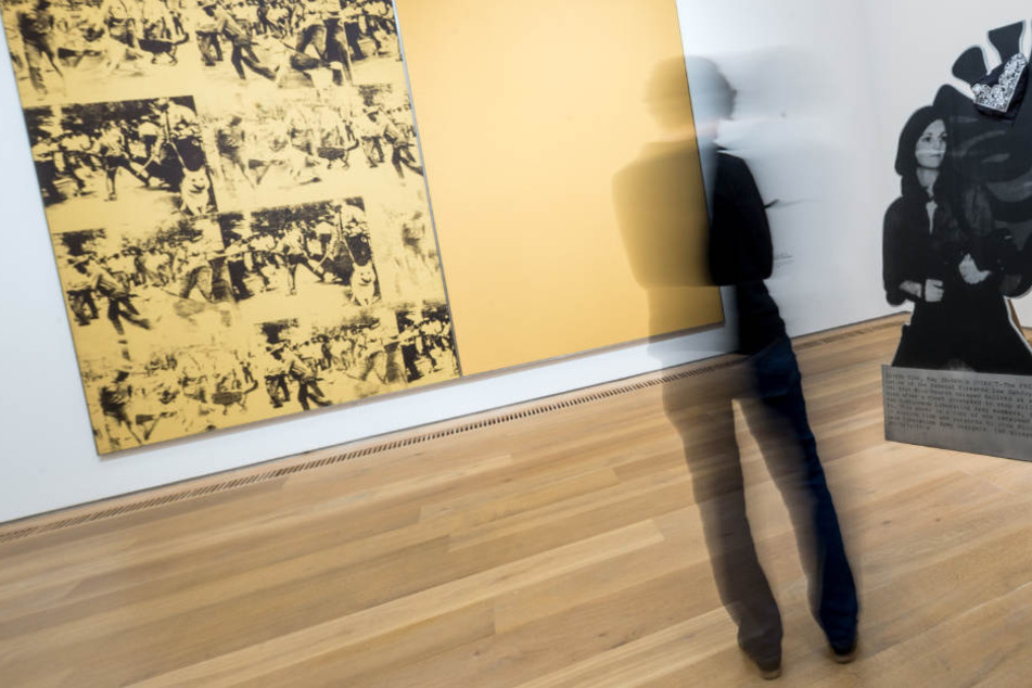 Viele Menschen zieht es bei der großen Hitze in Bayern in ein kühles Museum.