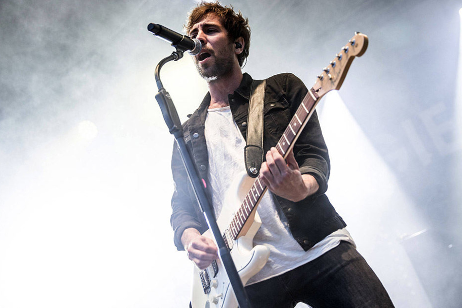 Chartstürmer Max Giesinger wird in Dresden auf der Bühne stehen.