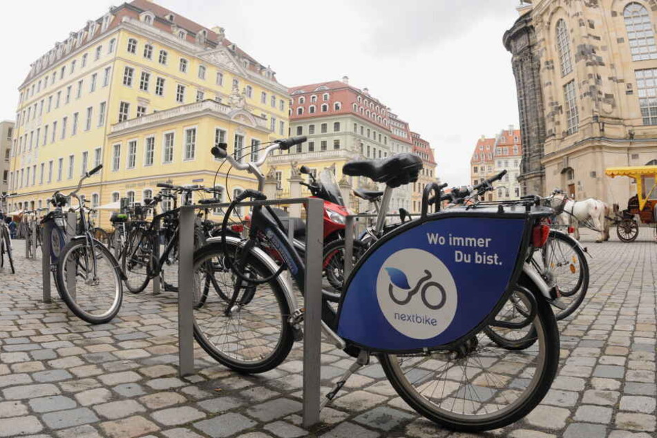 Am Dresdner Neumarkt stehen sie schon seit geraumer Zeit: Fahrräder des Leipziger Unternehmens "Nextbike".