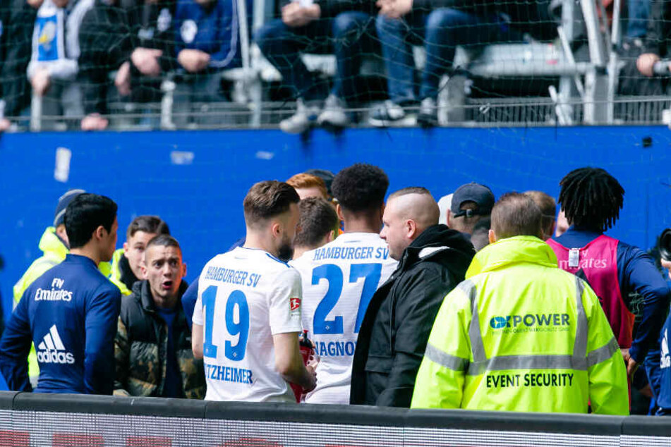 Nach der Partie stellten sich die Spieler den eigenen Fans.