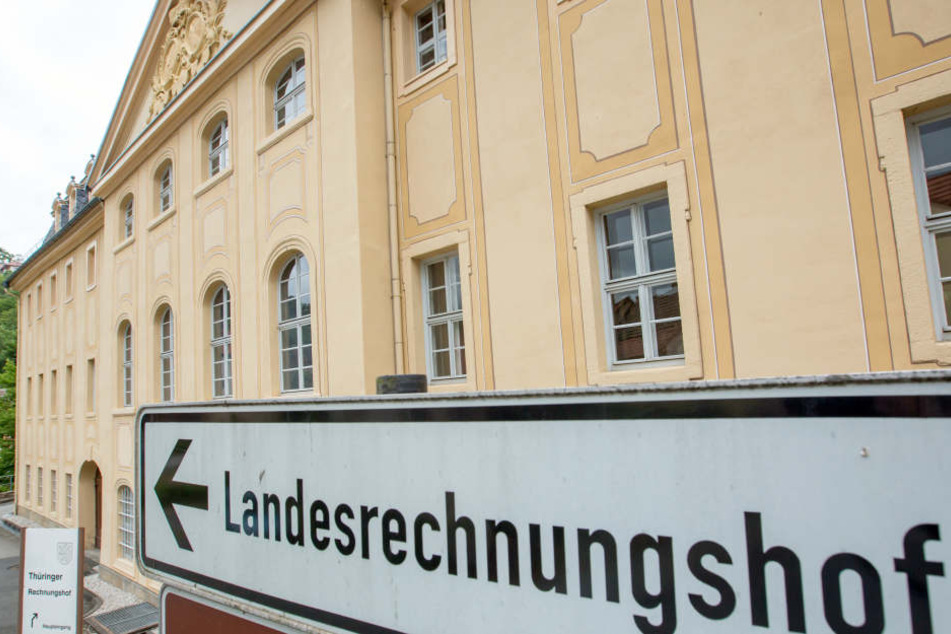 Der Landesrechnungshof hat gerichtlich durchgesetzt, die IHK in Erfurt zu überprüfen, das wird aber erst im neuen Jahr geschehen.