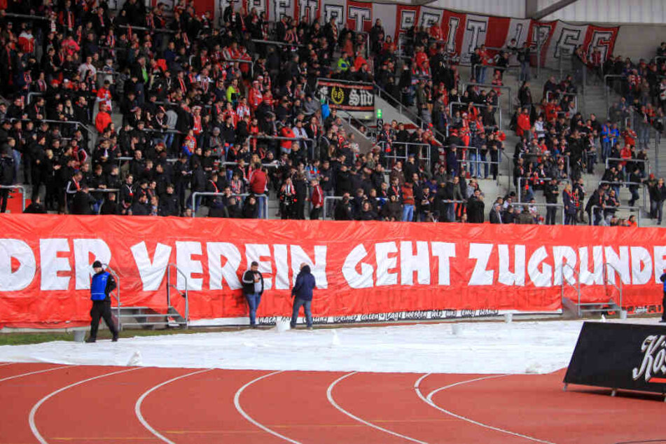 Die RWE-Anhänger sind derzeit nicht amüsiert über die Vorgänge im Verein.
