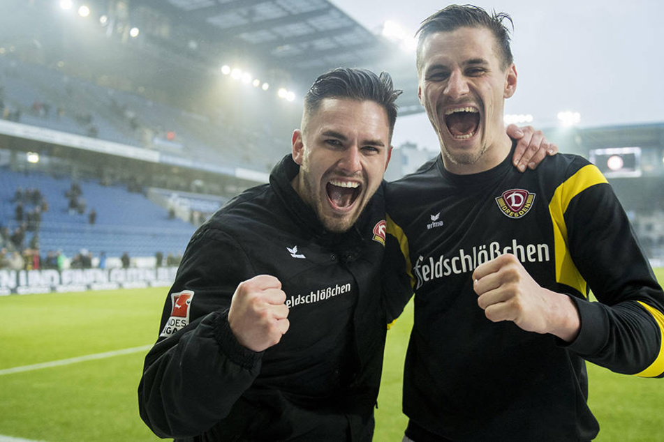 Dürfen sie heute mal wieder gemeinsam ran? In Bielefeld konnten Pascal Testroet (l.) und Stefan Kutschke als Sturm-Doppel jubeln.