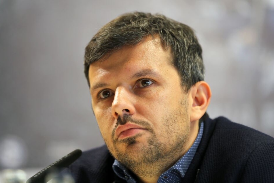 Manager Samir Arabi ist enttäuscht, dass Julian Börner seine Zusage für einen weiteren Vertrag zurückzog.