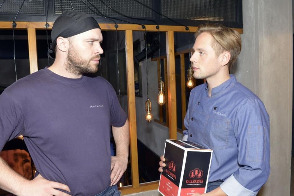 Erik (l.) muss feststellen, wie sehr er sich in Lars getäuscht hat.