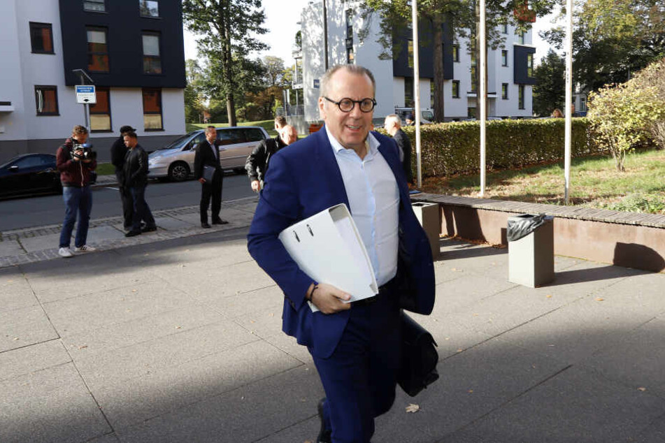 Rombach wurde von Rechtsanwalt Klaus Siemon (59/im Bild) damit beauftragt, einen Gesellschaftervertrag zur Ausgliederung der Profiabteilung des CFC auszuarbeiten.