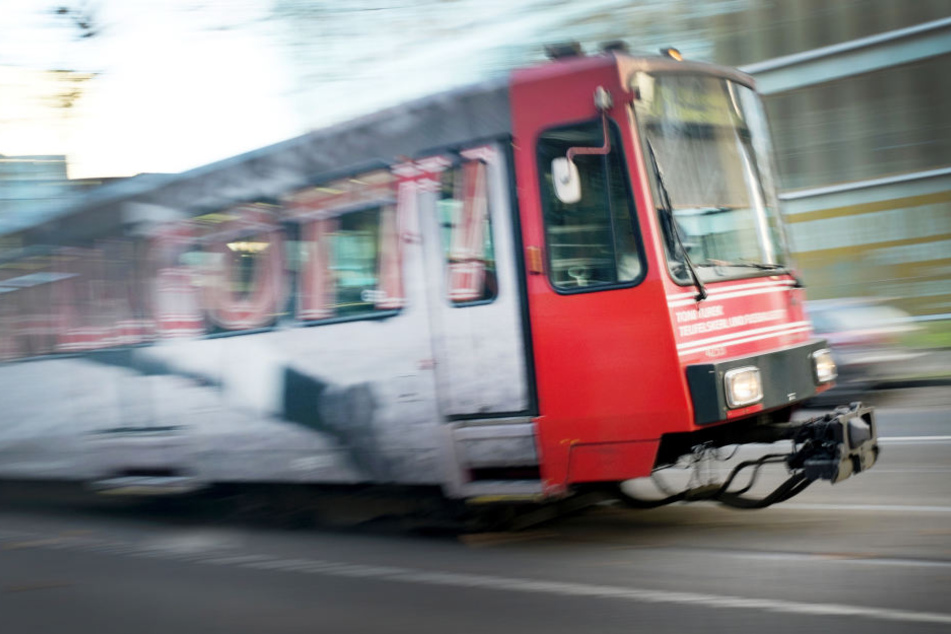 Der Bahnfahrer habe den Zusammenstoß trotz Vollbremsung nicht mehr verhindern können. (Symbolbild)