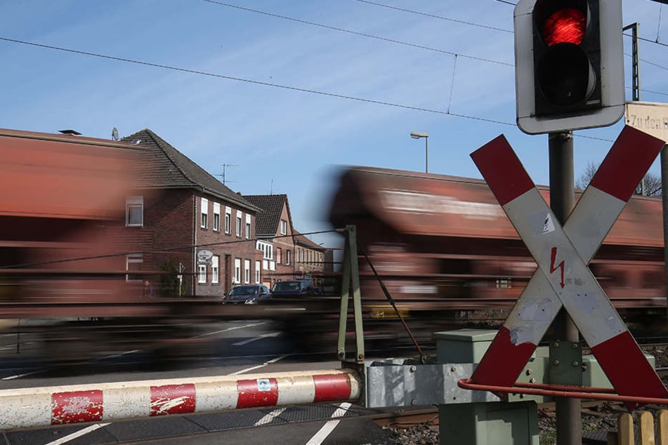 Die Todesursache muss nun in einer Obduktion geklärt werden. (Symbolbild)