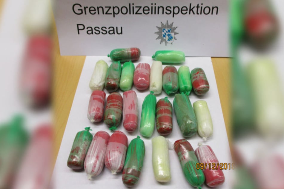 Die Polizeibeamten konnte bei dem Spanier eine große Menge Kokain sicherstellen.