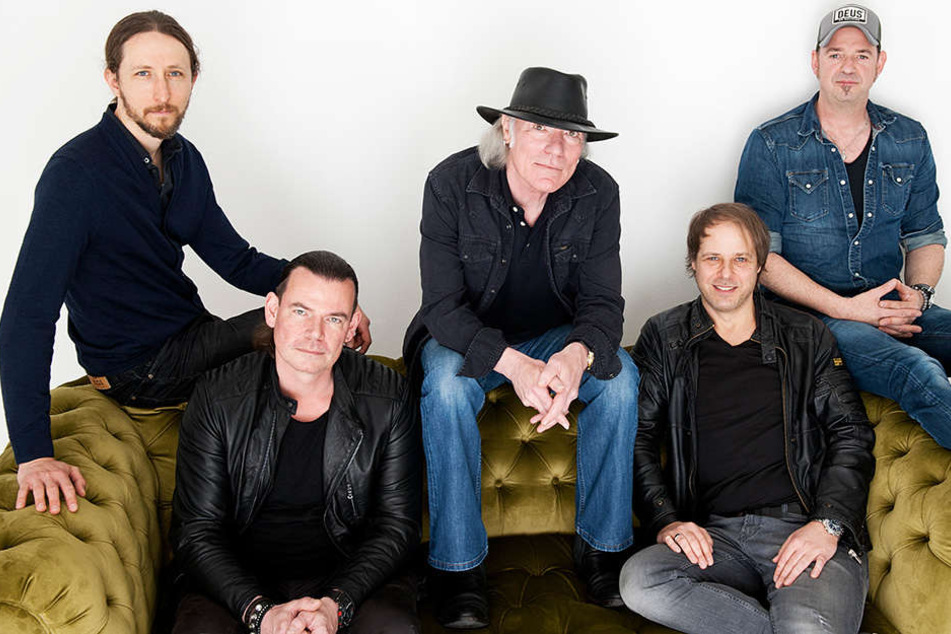 Klaus "Major" Heuser (Mi.) und seine Band.