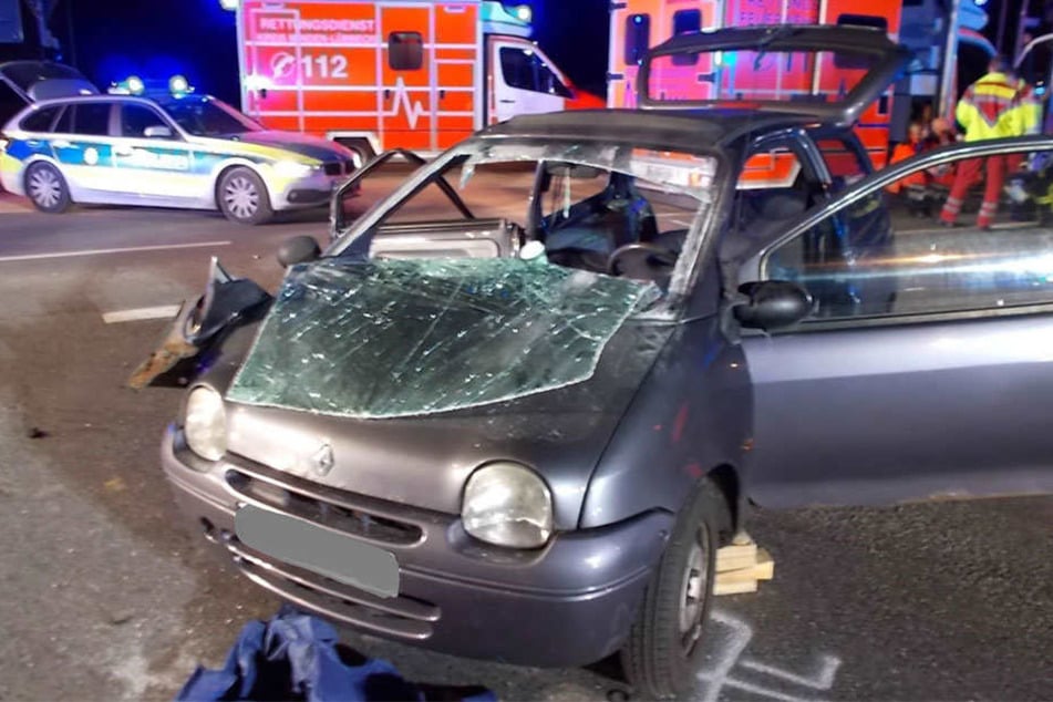 Dann krachte es auch bei einem Renault Twingo.