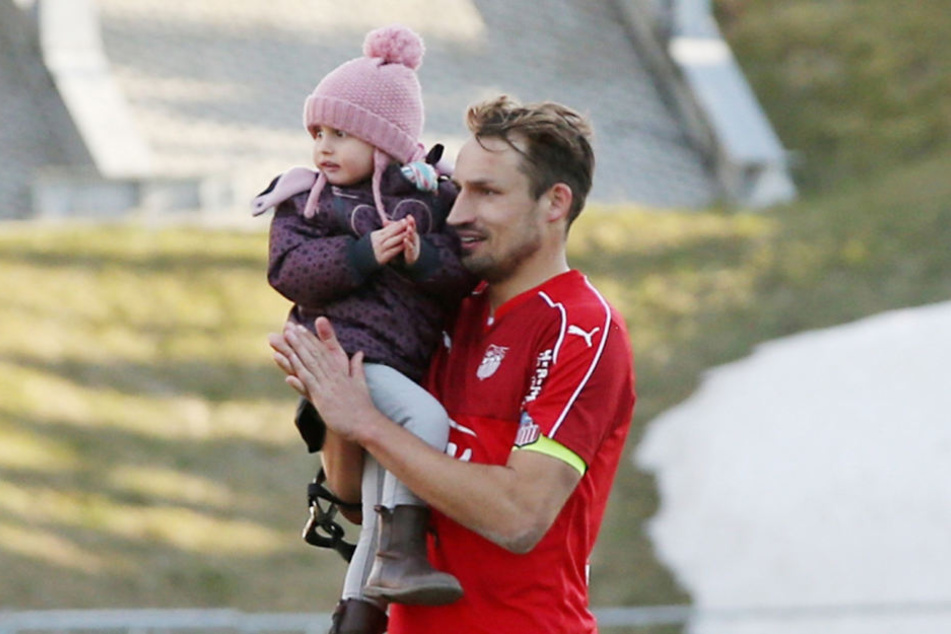 U.a. mit Tochter Frida (3) konnte er sich die letzten Tage von der Saison erholen.