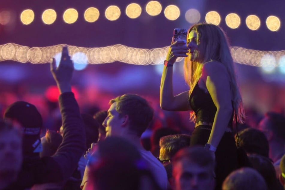 Fans von Elektro-Musik aus ganz Europa kamen zum Festival.