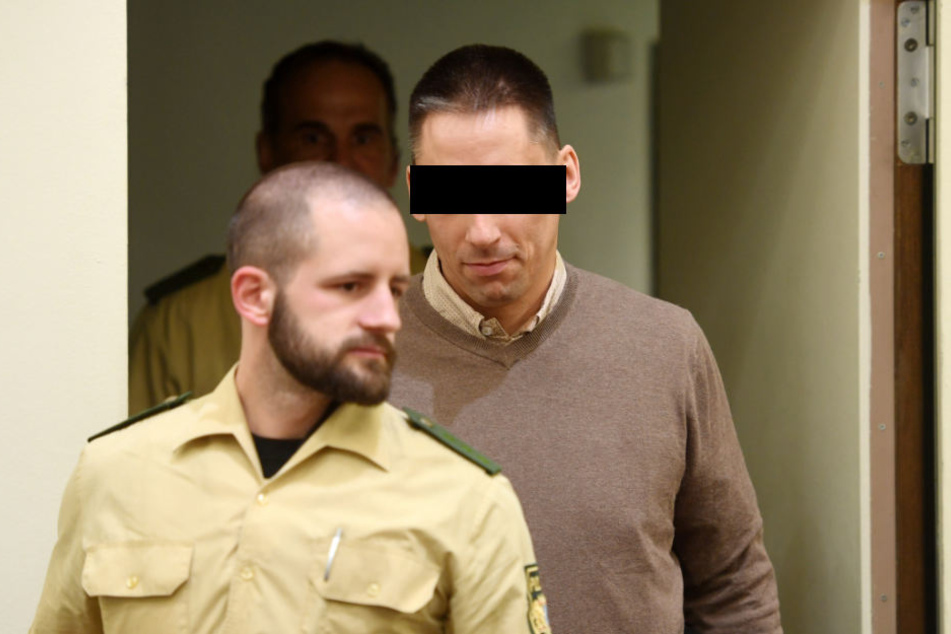 Die Ex-Freundin eines NSU-Angeklagten sagte in Thüringen aus.