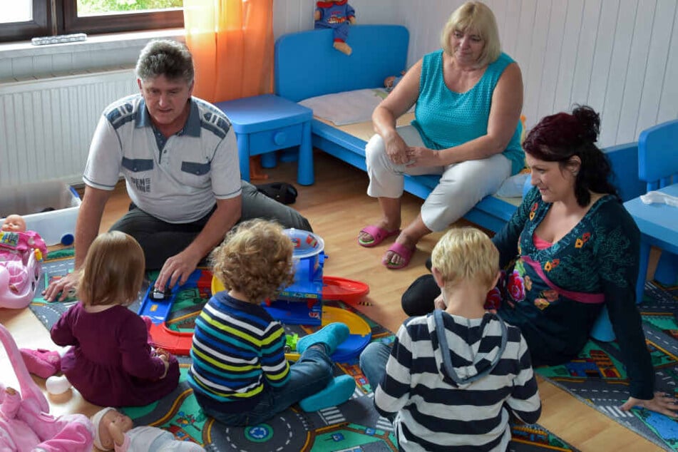 Viele Kinder kommen in einer Pflegefamilie unter.