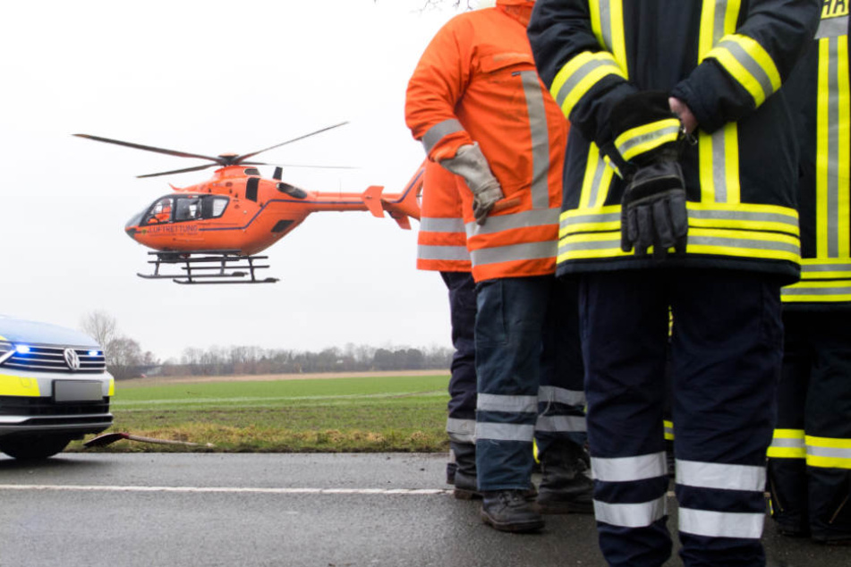 Seine Mitfahrer wurden nur leicht verletzt.