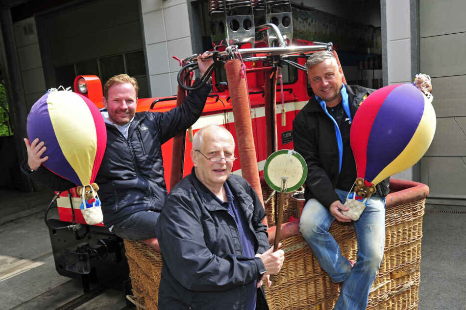 Rico Illgen (42), Matthias Dietel (63) und Jan Wagner (50) organisieren das 15. Ballonfest im Küchwald.
