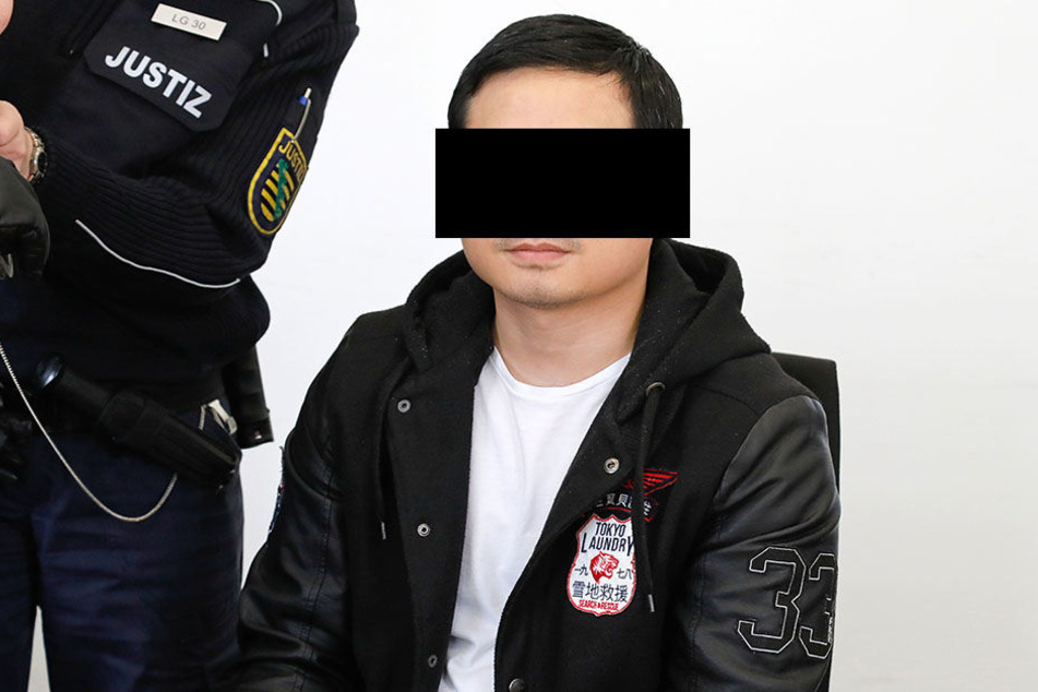 Thai Phuong H. (26) musste am Dienstag vor Gericht, weil er einen Mithäftling mit dem Nudelholz attackiert hatte.