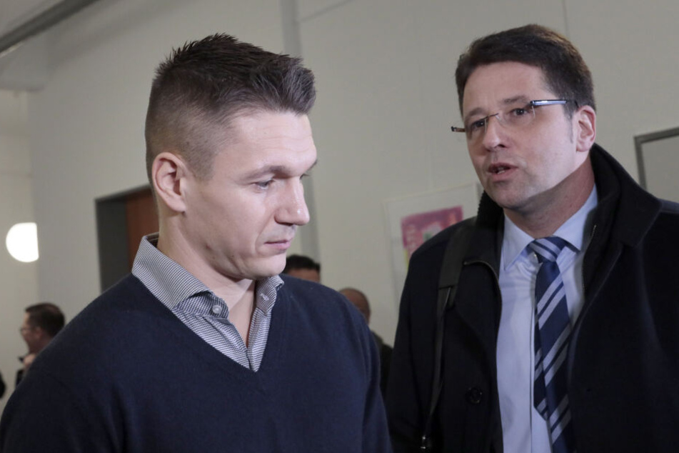 Daniel Frahn und sein Anwalt Christian Schößling (r.).
