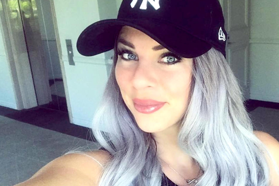 Jennys letzte Beziehung zerbrach, weil ihr Freund sie mit ihrer besten Freundin betrog.