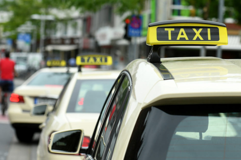 Die Taxifahrer in Kassel fordern verschärfte Kontrollen der sogenannten "Minicars" (Symbolbild).