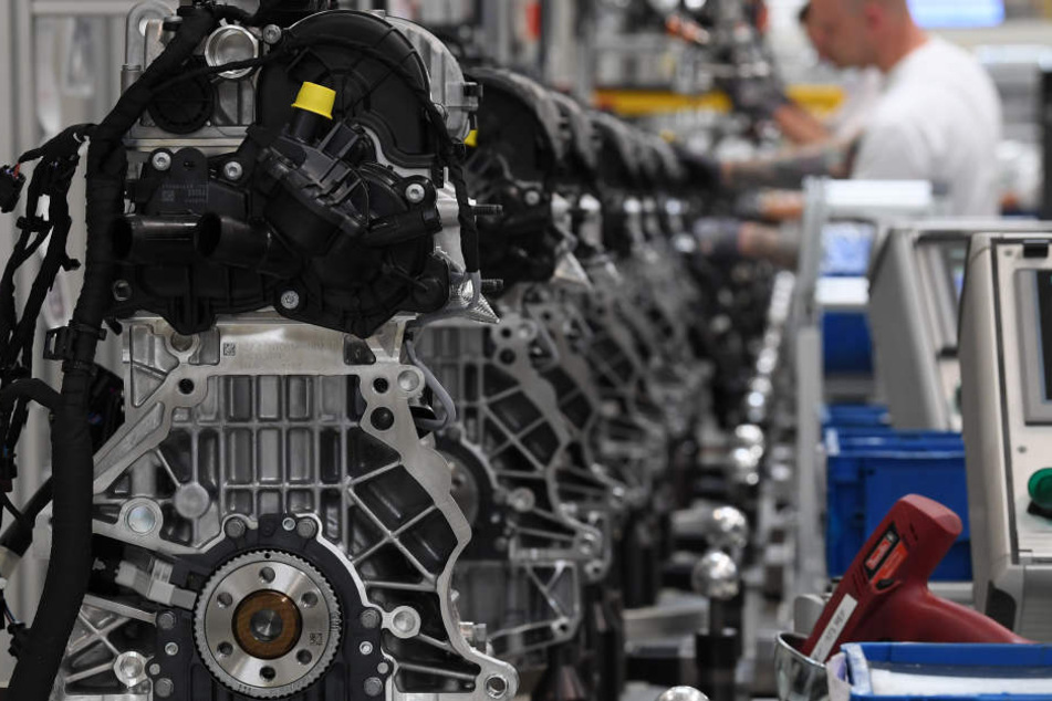 In Chemnitzer Motorenwerk werden täglich rund 3200 Motoren gefertigt. (Archivbild)