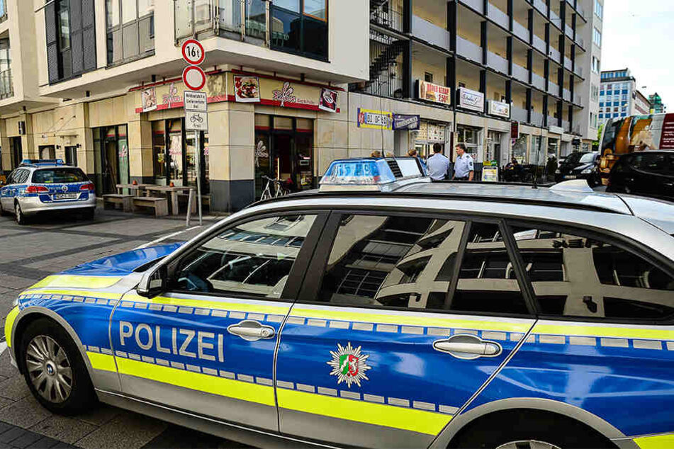 Gleich zweimal hintereinander musste die Polizei zwei rivalisierende Gruppen voneinander trennen.