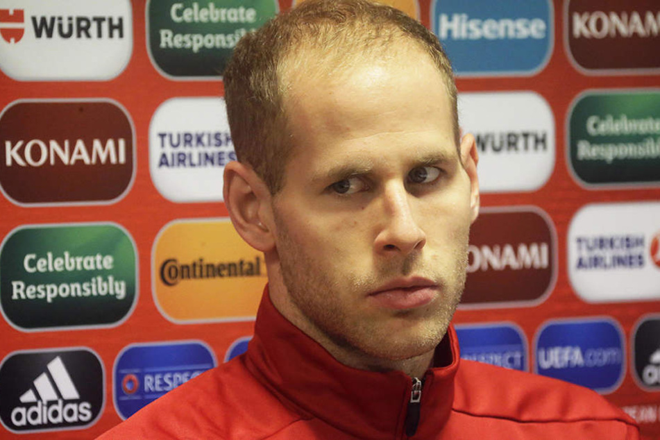 Der Vertrag des ungarischen Nationaltorhüters Peter Gulacsi wurde vorzeitig um zwei weitere Jahre verlängert.