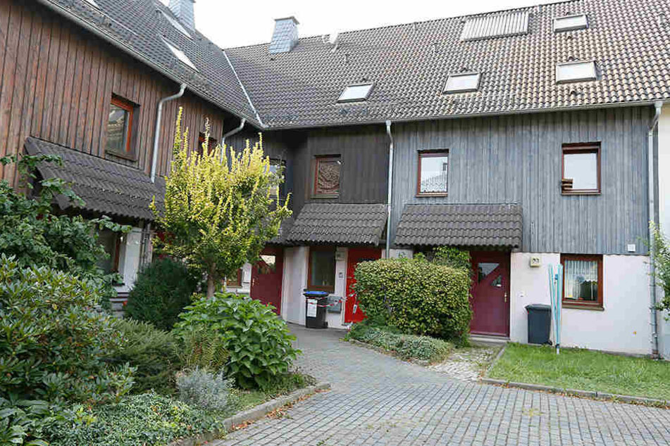 In diesem Haus im Stadtteil Ebersdorf geschah die blutige Tat.
