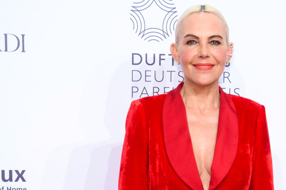Natascha Ochsenknecht (54) hat sich einer blutigen Beauty-Behandlung unterzogen.