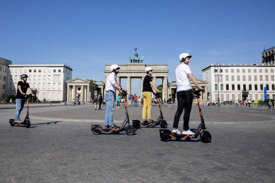 Highlight oder "Elektro-Schrott"? E-Scooter sind in Berlin durchaus beliebt.
