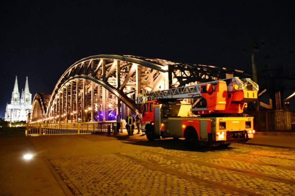 Bundespolizei, Polizei und Feuerwehr waren in der Nacht im Einsatz.