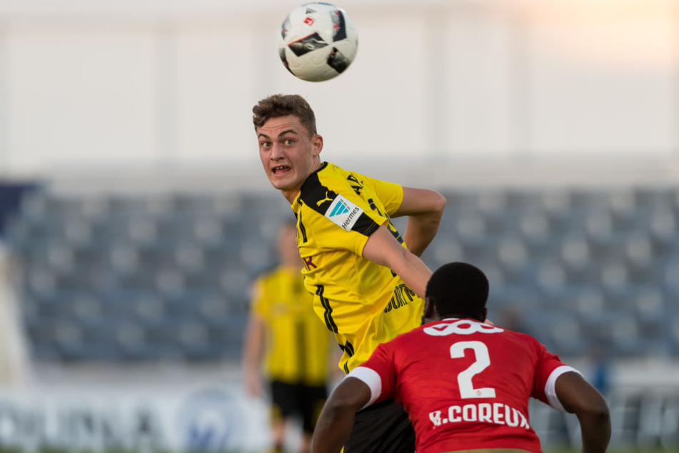 Bald mit VfB Trikot: Jacob Bruun Larsen. (Archivbild)