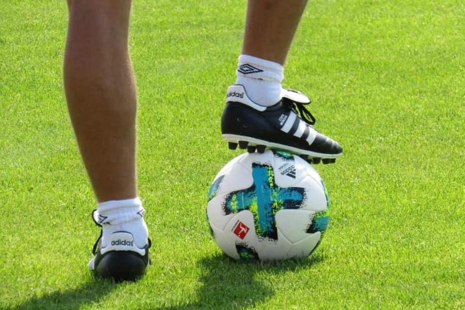 Hochwertige Fußballschuhe gehören zur Grundausrüstung eines jeden Fußballspielers.
