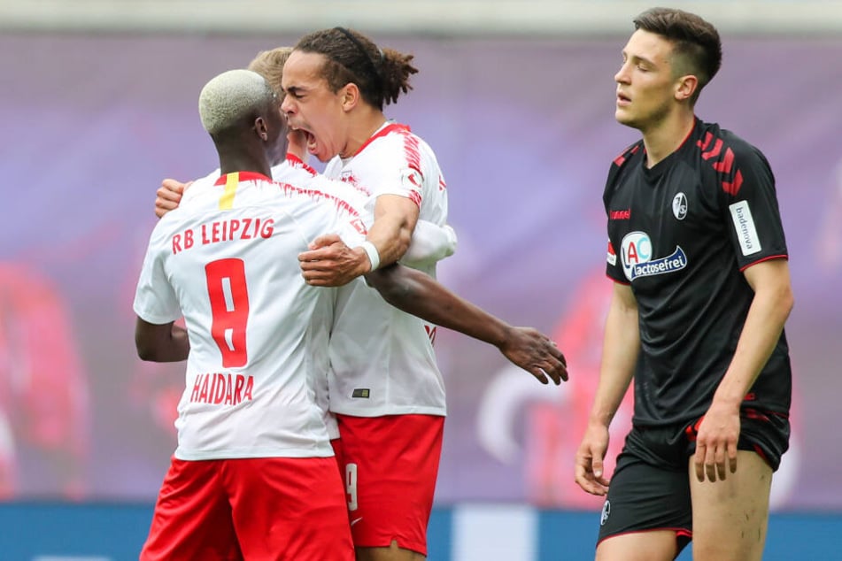 Freiburgs Keven Schlotterbeck (r.) absolvierte bisher neun Bundesliga-Partien.