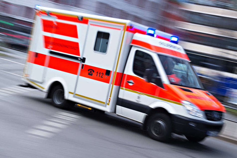 In Leipzig wurde eine 52-Jähriger angefahren und lebensgefährlich verletzt. (Symbolbild)