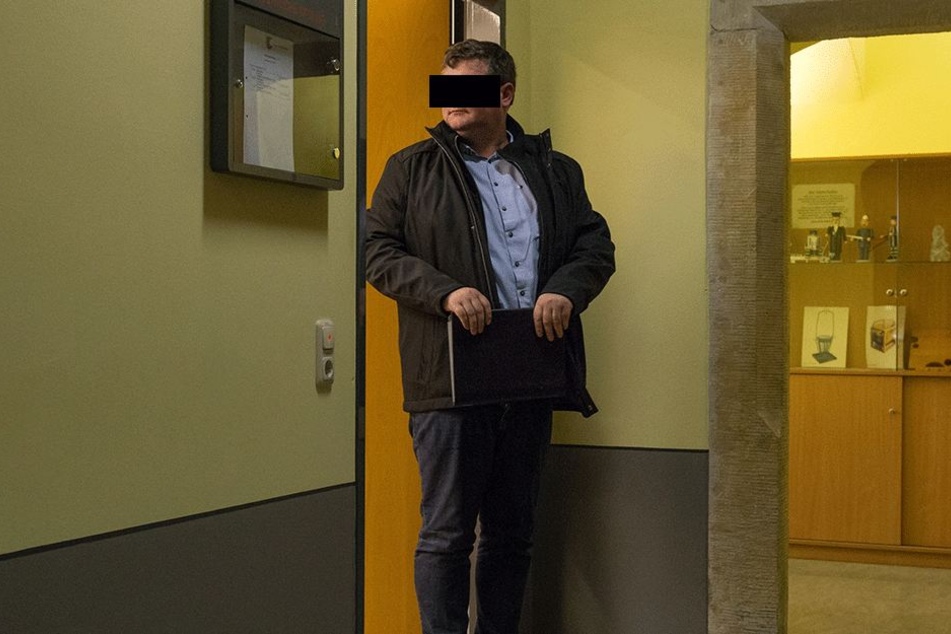 Teure Entgleisung: Lokalpolitiker Frank F. (40) muss 2220 Euro Strafe zahlen.