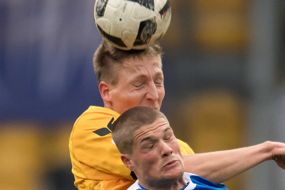 Lufthoheit: Marco Hartmann überspringt Johannes Wurtz.