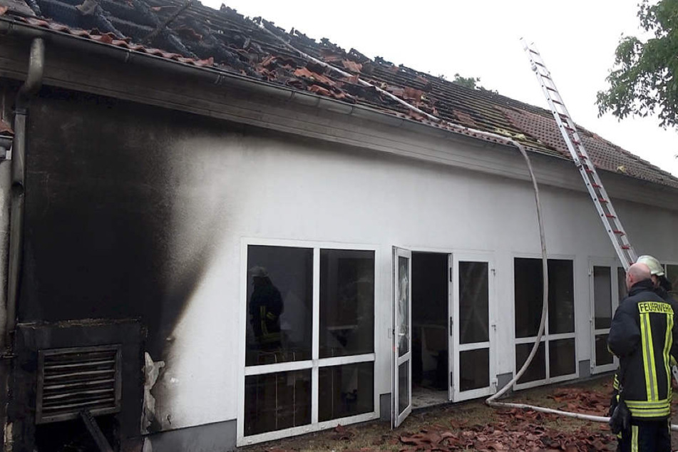 Wurde das Gebäude neben dem Landgasthof absichtlich angezündet?