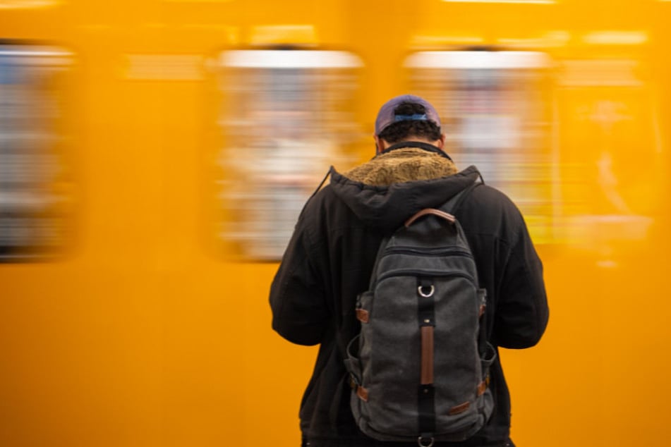Schon bald sollen Berliner auch in der U-Bahn besser surfen können.