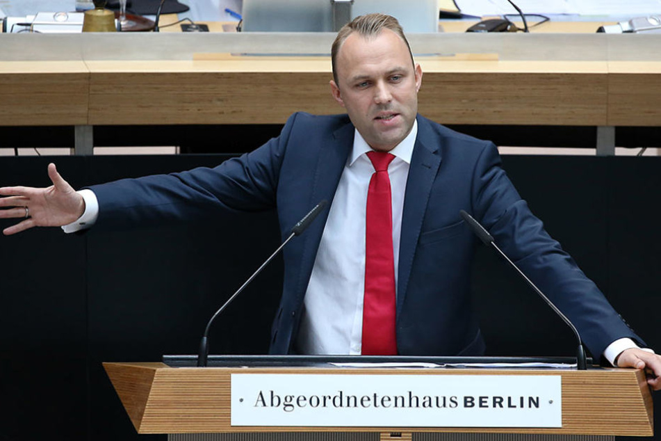 Sebastian Czaja bekommt für ein nicht bezogenes Büro 1000 Euro im Monat.