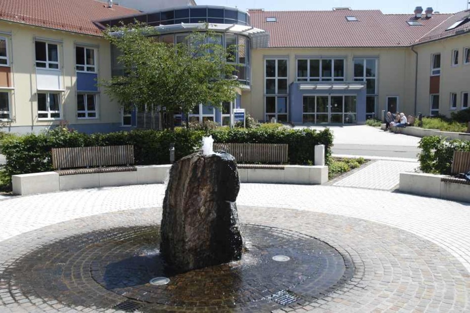 Im Evangelischen Krankenhaus Bielefeld lernten sich Ines und Hermann kennen.