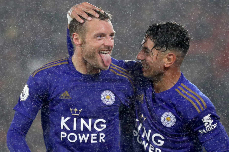 Wird Jamie Vardy (l.) gegen den FC Liverpool wieder jubeln können?