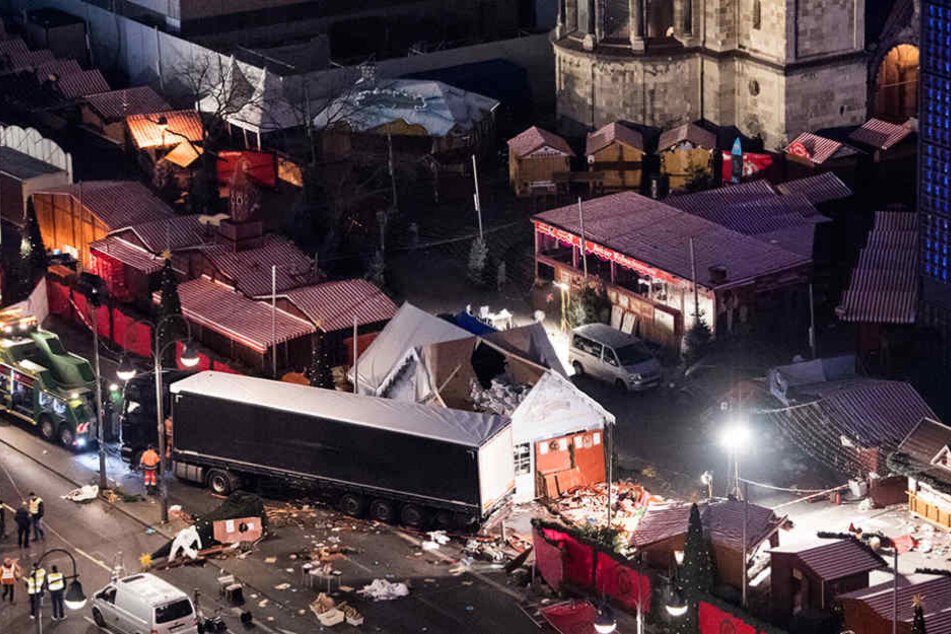 Der Terrorist Anis Amri fuhr mit einem LKW über den Weihnachtsmarkt am Breitscheidplatz.