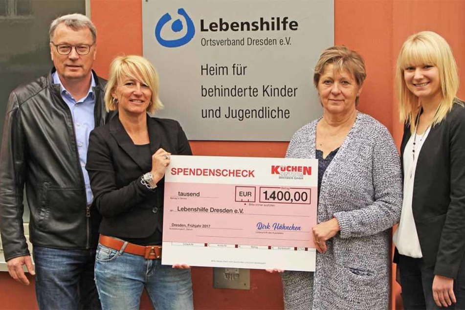 Bei der letzten Spendenaktion sammelte das Küchenzentrum insgesamt 1.400 Euro für die Lebenshilfe Dresden.