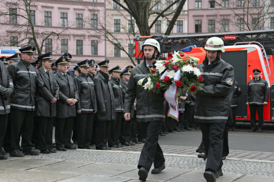 Am Totensonntag wollen die Berliner Feuerwehren ihrer im Dienst verstorbenen Kollegen gedenken (Archivbild).