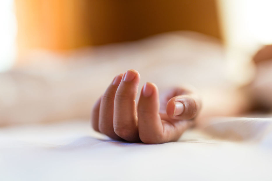 Die beiden Frauen hatten keine Chance gegen die Brutalität des 16-Jährigen.
