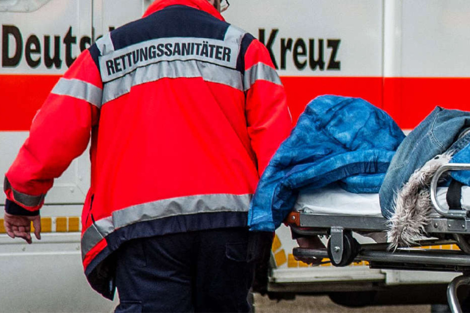 Zwei Männer wurden schwer verletzt (Symbolbild).