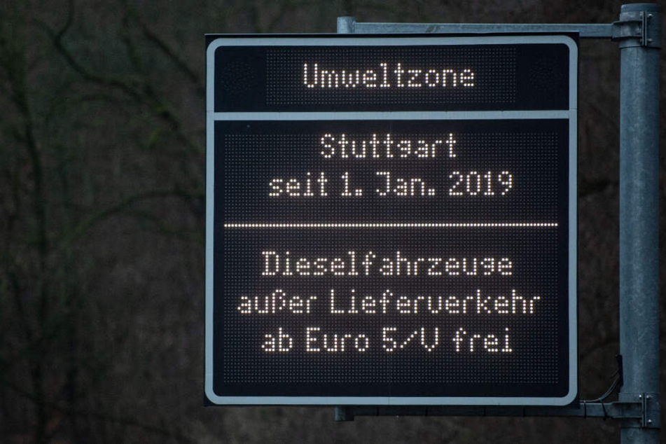 Seit dem 1. Januar gilt: Ältere Diesel müssen in Stuttgart draußen bleiben.