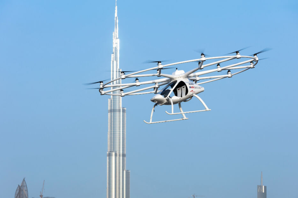 Ein Volocopter beim Flug in Dubai.